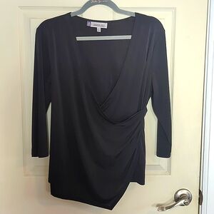 🏷️LAST CHANCE SALE $5 ITEM🏷️Jennifer Lopez Wrap Blouse - EUC